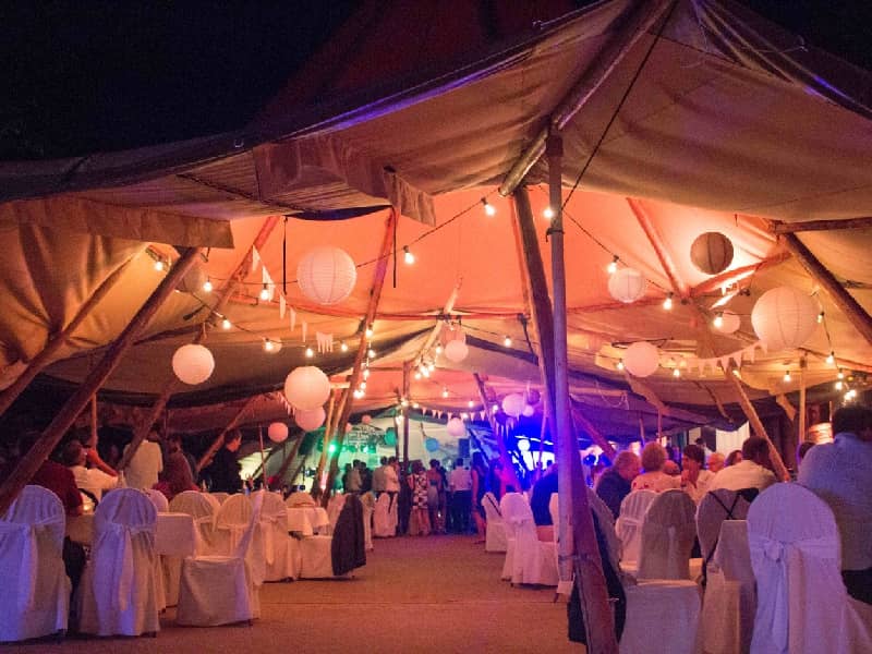 Hochzeit Festlich auf dem Bauernhof